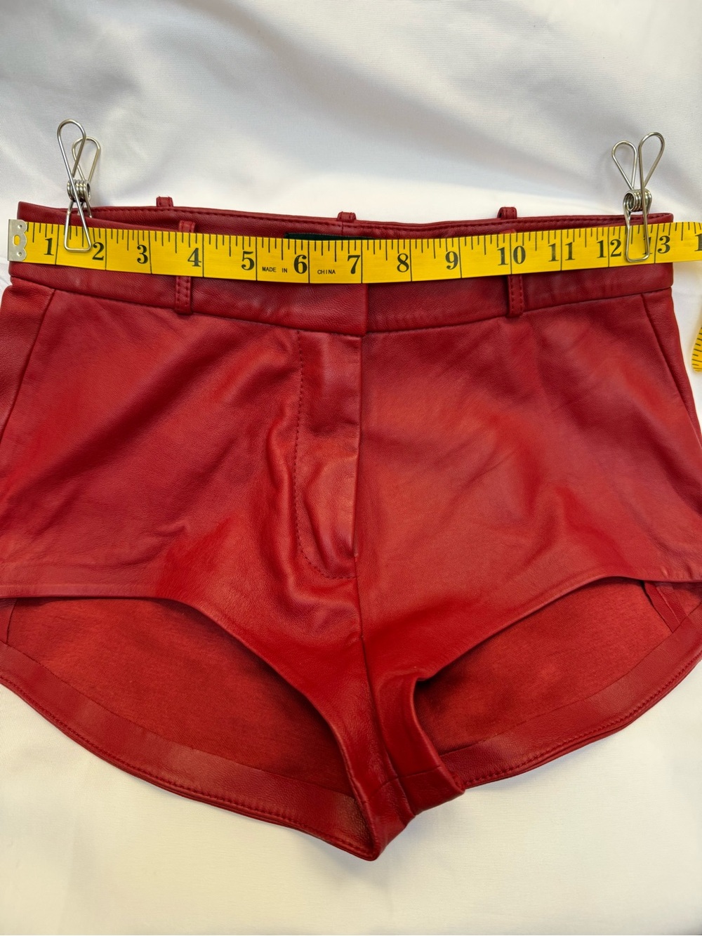 Lamarque Red High-Waist Leather Shorts - Picture 7 of 8